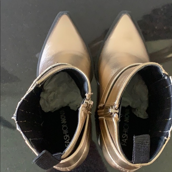 Gold Rodeo Boots - Picture 6 of 7